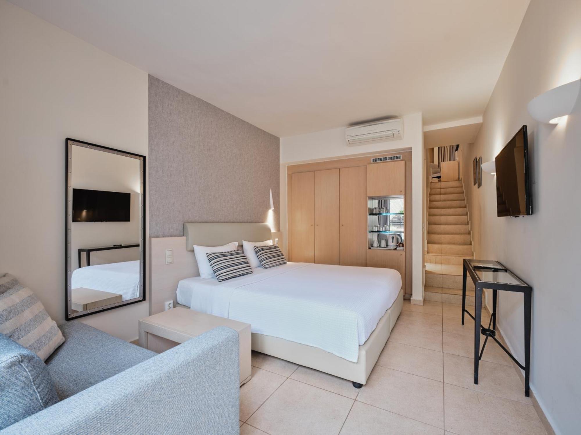 Maisonette Two Bedroom with Pool View,1730048585:JPEG